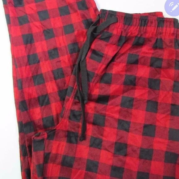 Women's Holiday Red Check Plaid Flannel Size   --  XS/L - Picture 5 of 6